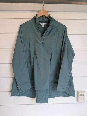 Athleta Advantage Popover Top Small Seafoam Green Jacket Utility Active